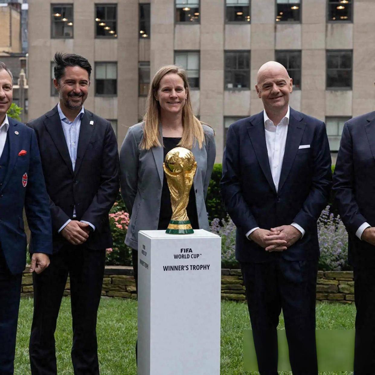 欧冠之夜:明星云集,全球瞩目的足球盛宴的简单介绍 欧冠之夜:明星云集,全球瞩目的足球盛宴的简单介绍