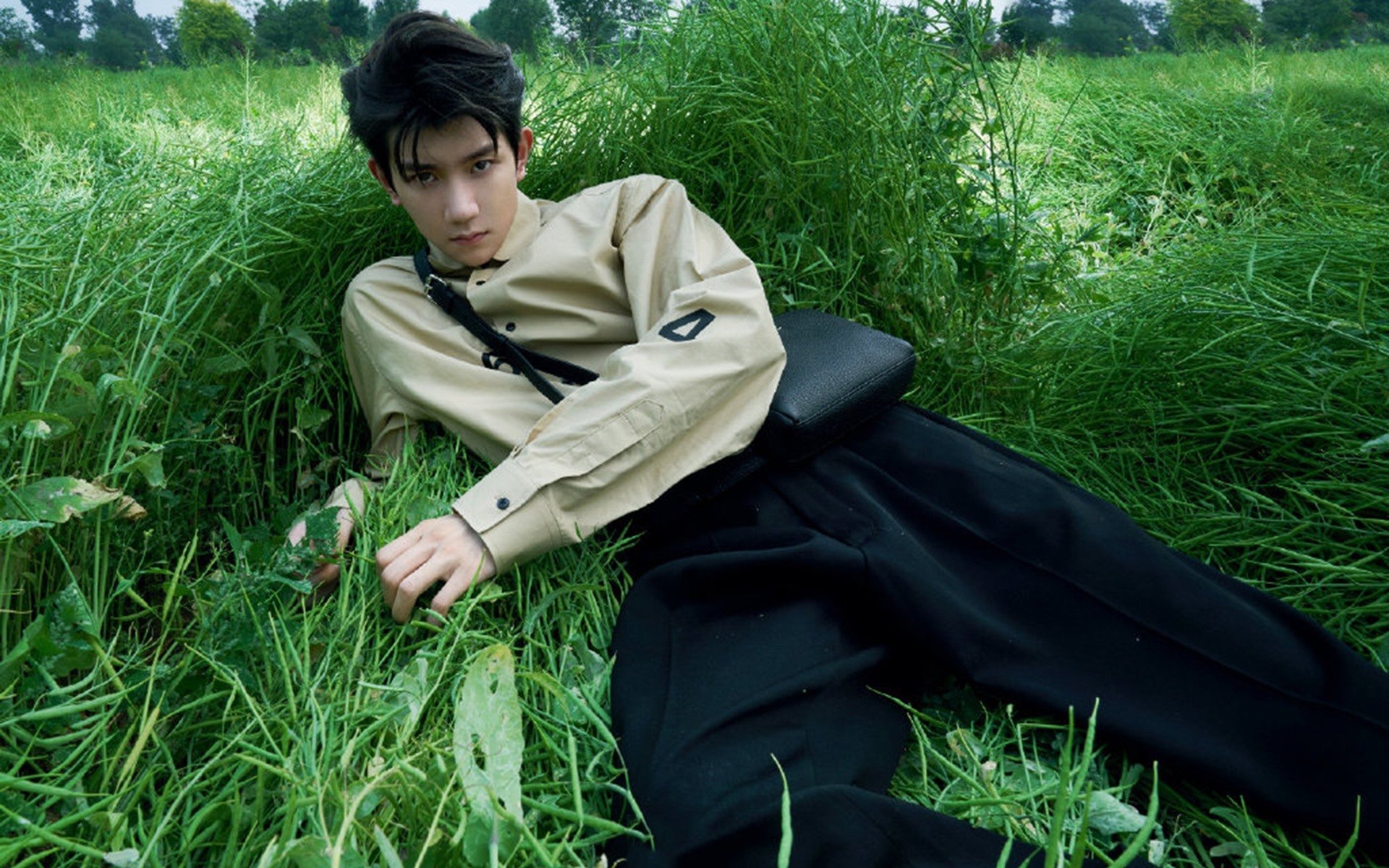 中国队中场贝尔特拉在巴黎奥运会上展现出强大的进攻组织能力,贝尔纳特转会巴黎