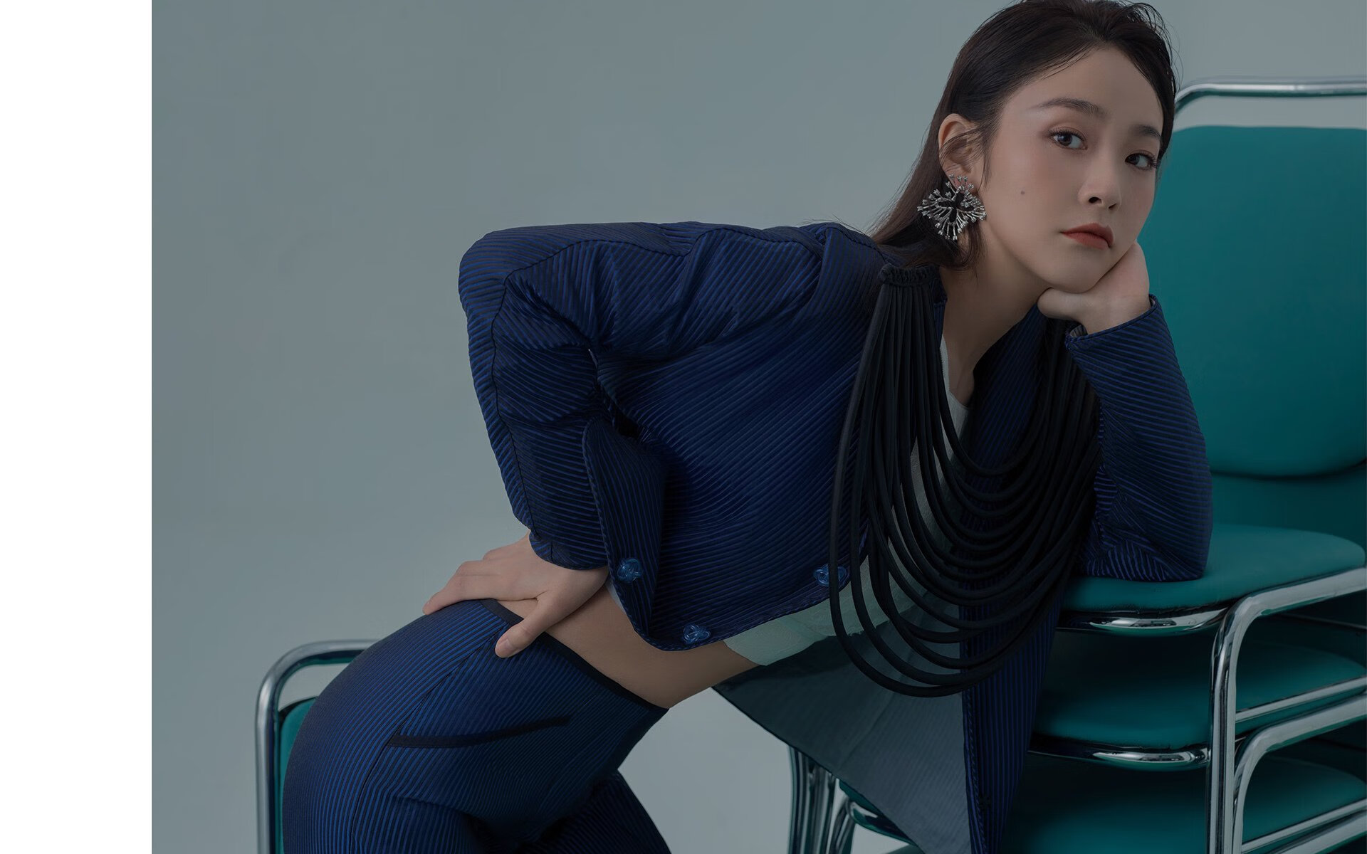 波兰选手再度晋级大赛四强,表现亮眼,波兰6名选手