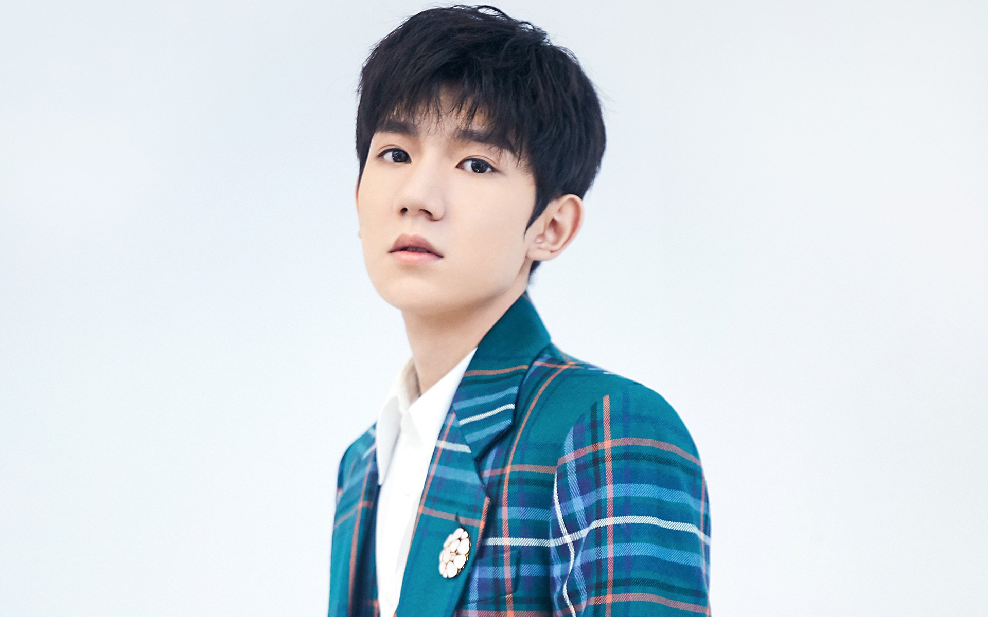 谢佩玲决赛冲刺阶段爆发力惊艳全场，谢佩伦个人简介