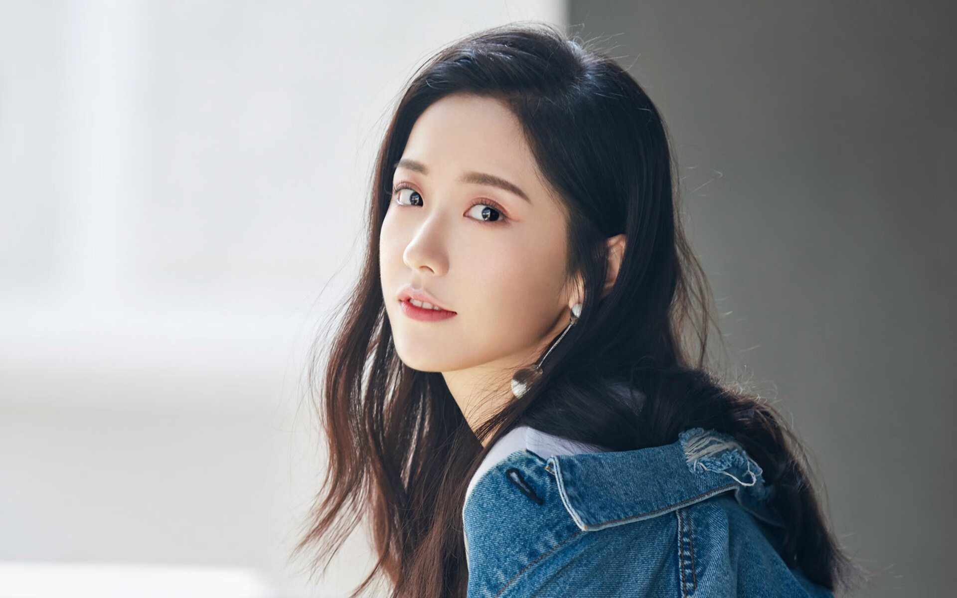 跳水动作整齐荷兰组合夺高分,荷兰女子水球