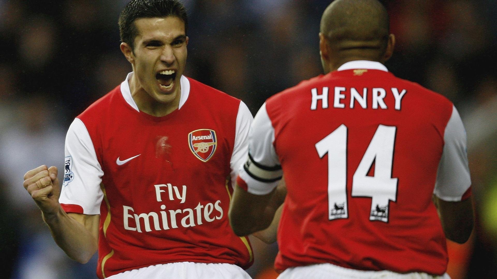 “英超激战正酣，豪门争夺日益激烈”，英超超级豪门