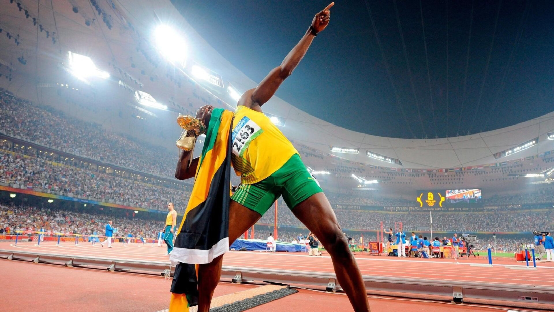 从4-3-3到3-5-2：战术变化对比赛的深远影响